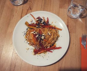Thai Linguine at Vitto Pitagorico in Naples