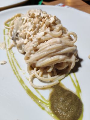 Van Gogh pasta at Vitto Pitagorico in Naples