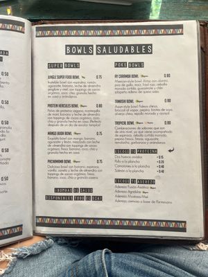 Bowls  at Los Amigos in Flores