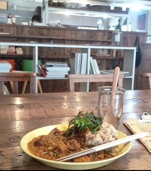 Fried soybeans curry 🍛 at k u p u in Shunan