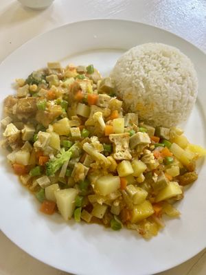Tofu and veg curry   at Buddha Belly in Cat Ba