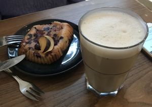 Clafoutis et chaï latte at Ou Bien Encore in Geneva