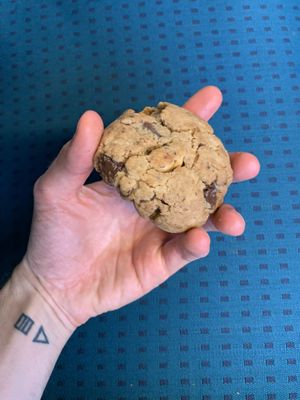  vegan chocolate cookie at Ou Bien Encore in Geneva