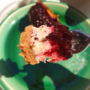 Vegan cheesecake at Ou Bien Encore in Geneva