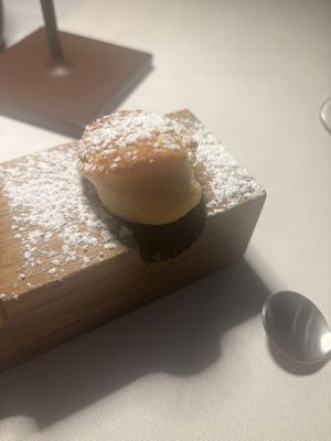 Vegan madeleineke  at De Poorterij in Elen