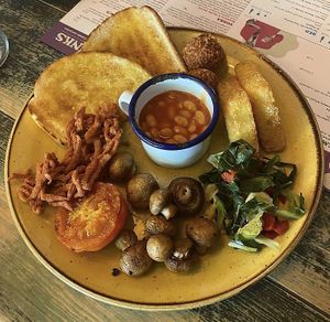 Vegan breakfast (with cabbage??!) at Lounges - Cappello Lounge in Newcastle-under-lyme