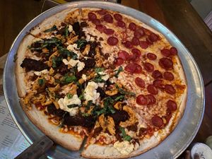 GF, vegan pizza at Blackbird Pizza in Portland