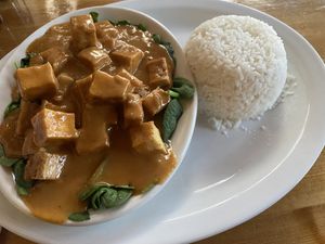 Pra Ram (Spicy peanut sauce and spinach) with Tofu  at Thai Corner Cafe in Reno