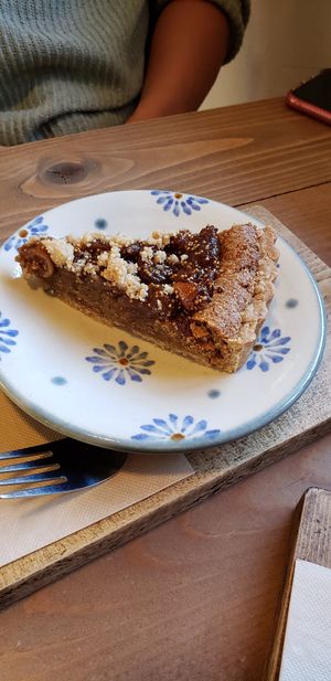 Fig tarte at Teru Cafe in Warabi