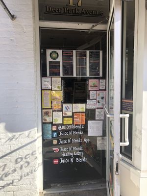 Front door   at Juice 'N Blendz in Babylon