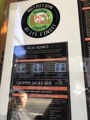 Menu   at Juice 'N Blendz in Babylon
