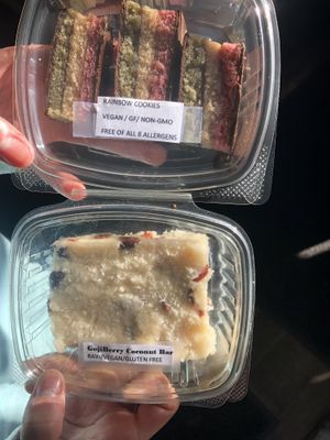 Vegan grab and go   at Juice 'N Blendz in Babylon