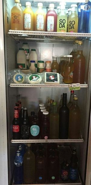 Tenemos bebidas probioticas y refrescantes. Kombucha, kefir, jungle juice, sodas.  at Bio Mercado in Puerto Viejo De Talamanca