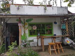 Store front at Bio Mercado in Puerto Viejo De Talamanca