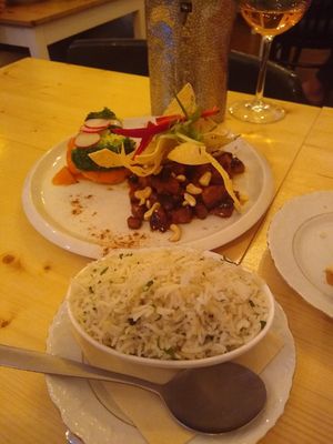 Sweet and sour main with rice and veggies at Estudio Vegetariano in Lagos