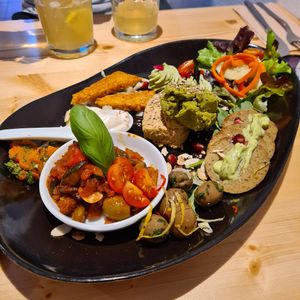 Large Appetiser Dish at Estudio Vegetariano in Lagos