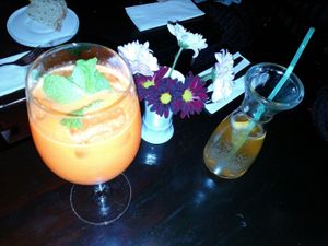 multifruit juice and kombucha at Estudio Vegetariano in Lagos