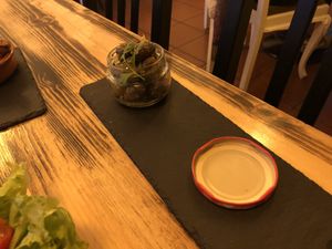 Aceitunas marinadas at Estudio Vegetariano in Lagos