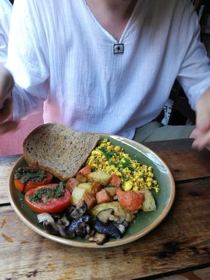 Vegan breakfast (120b) at Coconut Monkey in Koh Tao