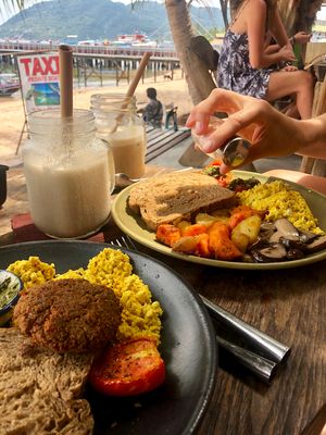 Vegan full breakfast and almond ice lattes at Coconut Monkey in Koh Tao