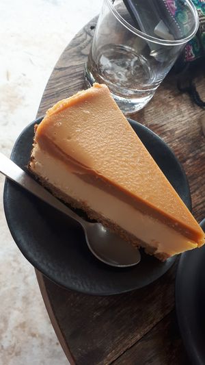 Caramel cheesecake at Coconut Monkey in Koh Tao