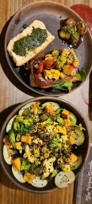 Green Bowl (bottom) at The Vegan Temple by Prasada in Cusco