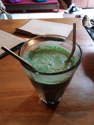 Green Smoothie (1 liter) with spirulina at The Vegan Temple by Prasada in Cusco