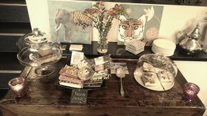 vegan/vegetarian snacks & desserts at Queen Camellia Tea Room in Luzern