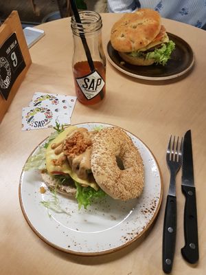 bagel with vegan meat, avocado and vegan cheese - yum! at SAP Bagel & Juice Bar - Stationsstraat in Maastricht