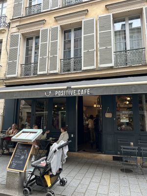 Not too busy   at Positive Deli - Rue de Satory in Versailles