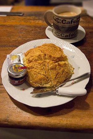 Scone XL at Saudade in Sintra