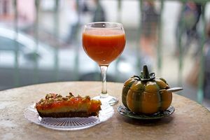 Sumo e tarte at Saudade in Sintra