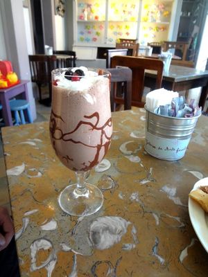 Batido de morango at Saudade in Sintra