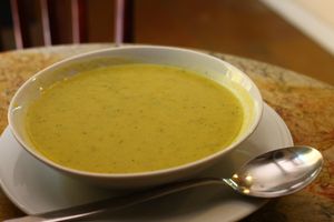 Sopa de coentros at Saudade in Sintra