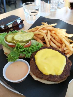 burger at Bar Vegandale in Toronto