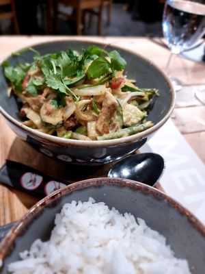 wok with rice at Brasserie Forestiere in Bruges