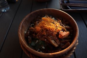 Salad with Tofu and Orange at Anh Dao in Berlin