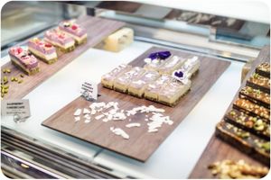 Raw Vegan Cakes Yum at Home - Eat To Live in Hong Kong Island