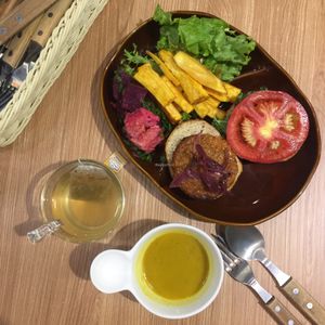 Veggle rice burger at Veggle Cafe in Kowloon