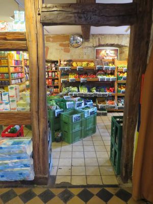 fresh fruit and vegetables, many of which locally sourced at Mutter Erde Naturkost in Saarbrucken