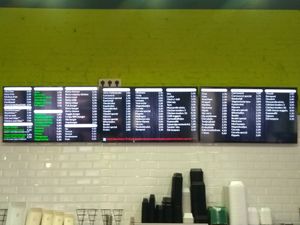 Green items are vegan at Frituur Ellen in Antwerpen