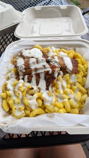 Buffalo seitan mac at Graze in Nashville