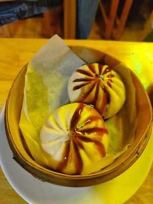 Baos veganos at DimSum Market in Madrid