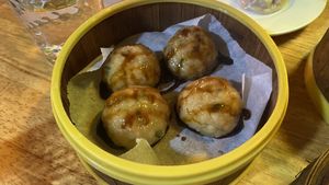 Albóndigas de tofu   at DimSum Market in Madrid
