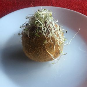 One of the three Spinach Croquettes starter course at Dolmen Bar in Lanzarote