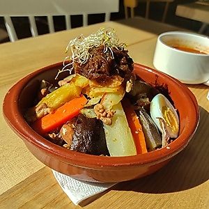 COUSCOUS WITH QUINOA (EVERY FRIDAY)

Quinoa couscous, seasonal vegetables and dried fruits.
 at Ayaso Restaurant in Marrakech