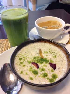 The Booster breakfast option and green juice  at Ayaso Restaurant in Marrakech