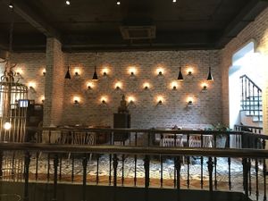 Great ambience at Uu Dam Chay in Hanoi