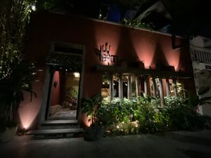   at Uu Dam Chay in Hanoi