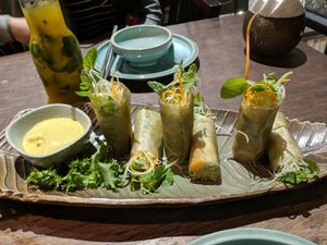 Mango avocado spring rolls at Uu Dam Chay in Hanoi